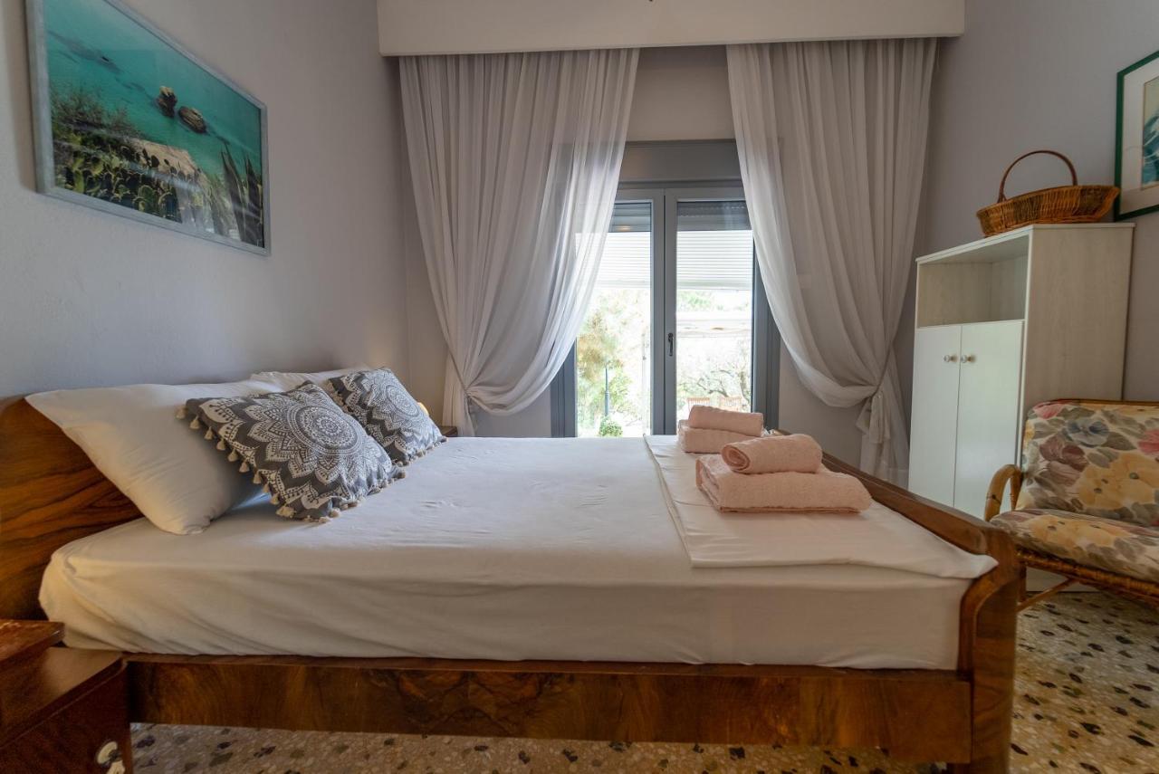 Villa Elia Kavala - Mediterranean Holiday Villa PalaiónTsiflíkion Eksteriør billede